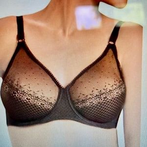 Chantelle bras: 34D. Buy one; get one free!